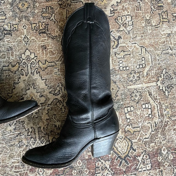 ✨SOLD✨Vintage Leather Embroidered Cowboy Western Boots in Black - 6.5 - Picture 2 of 7